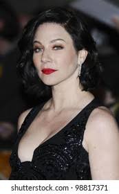 246 resultados de imágenes, fotos de stock e ilustraciones libres de  regalías para Lynn collins