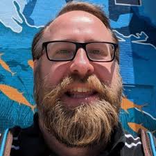 Clark Gray (@clarklgray)