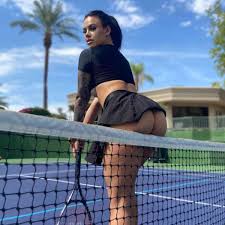 ▷ Shot of Simone - Leaks & Social Networks (October 2025)