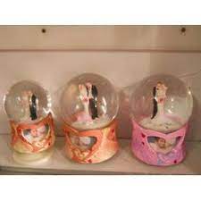 Shop our diverse selection of beautiful engagement, wedding and anniversary gifts. Revolving Couple Gift Decoration Items Home Decor Items Decorative Articles à¤¡ à¤• à¤° à¤Ÿ à¤µ à¤†à¤‡à¤Ÿà¤® à¤¸à¤œ à¤µà¤Ÿ à¤• à¤¸ à¤® à¤¨ In Sector 20 D Chhabra Sports And Gift Shop Id 2483069688