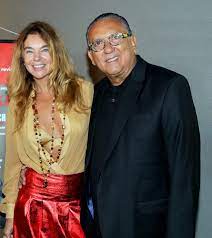 + desirée soares e galvão bueno (foto: Galvao Bueno E O Orgulho Do Frances De Desiree Blog Amaury Jr Bol