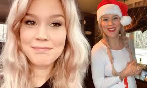 Congratulations are in order for joss stone and her partner cody. Pregnant Joss Stone Admits She Had Sleepless Nights Over Giving Birth To Her First Child Daily Mail Online