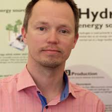 Sven Wolf (@svenotonic)