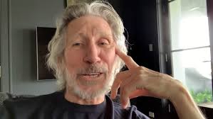 George roger waters (born 6 september 1943) is an english songwriter, singer, bassist, and composer. Roger Waters Claims David Gilmour Banned Him From Pink Floyd Website Rolling Stone