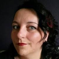 Jennifer Senft's Instagram, Twitter & Facebook