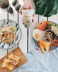 谁说seremban小小的 没地方去很无聊 好看的咖啡馆已不再是kl 槟城 柔佛州的专属了 现在在seremban一样找得到很好看 而且非常适合朋友聚会饮茶的咖啡馆哦 不管是售卖正餐 甜点 珍珠奶茶的都应有尽有 小编特地为大家挑了5家精选的咖啡馆 让大家可以趁着 food