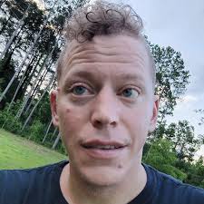 Brent Tew's Instagram, Twitter & Facebook