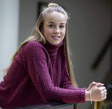 In the game fifa 21 her overall rating is 84. Fc Bayern Die Atemberaubende Karriere Der Giulia Gwinn Welt