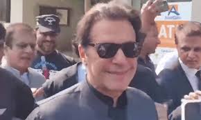 Imran appears before Islamabad court to apologise to Judge Zeba Chaudhry in  person