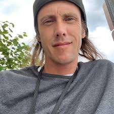 Caleb Williams vs Justin Fields: Quarterback Performance Comparison