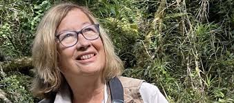 Patricia Wright Earns Lifetime Achievement Award from the International  Primatological Society