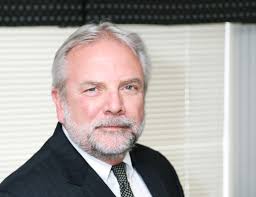 Richard Lavalley's Instagram, Twitter & Facebook