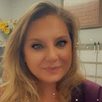 Trisha Pratt's Instagram, Twitter & Facebook