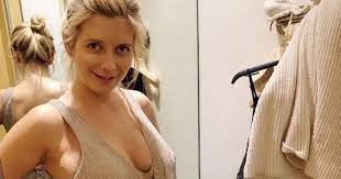 Rachel riley was born in rochford, essex, england on january 11, 1986. Rachel Riley Jokes About Turning Down Sexy Outfit For Filming At Eight Months Pregnant Manchester Evening News