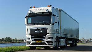 eerste man tgx new truck generation voor g van den brink nieuwe vrachtwagen truck cruise