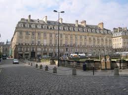 Place Du Parlement Rennes Rennes Sights Globe Trotter
