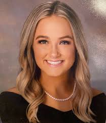 Megan Faustermann (@meg_faust)