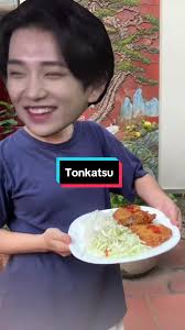 Anh đại za LA "chinh phục" tonkatsu: Liệu anh ấy có thành công? #seventeen  #cookinglinda #lindatiennunauan #tonkatsu #fakesituation⚠️ @SEVENTEEN