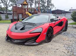 McLaren черно-белый 4