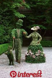 28 Der Beeindruckendsten Gartenstatuen Formschnitt Garten Gartenstatue Skulpturen Garten