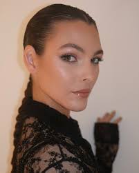 Ali Andreea Makeup Artist