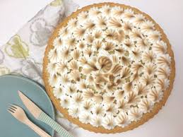 A vostra disposizione la ricetta per poterla preparare a casa. Crostata Con Crema Al Limone E Meringa No Cheese Please
