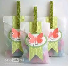 Somos fama colors, una fábrica de bolsas de celofán. Mira Todos Los Hermosos Regalos Que Puedes Hacer Usando Pequenas Bolsas De Celofan O Papel Dales Un Toque Or Artesania Con Papel Manualidades Bolsas De Regalo