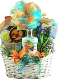 How To Easily Make Aesthetic Bathroom Gift Basket Designs Goodnewsarchitecture Gift Baskets For Women Mother S Day Gift Baskets Mothers Day Baskets