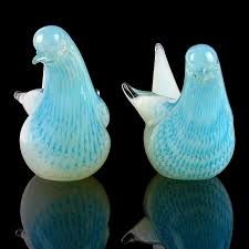 These two perfect blue jays will add a touch of whimsy to any mantle or display shelf. Murano Opalescent White Blue Bubbles Italian Art Glass Dove Bird Figurines For Sale At 1stdibs