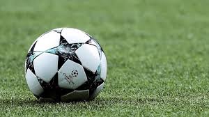 دخل صالح النعيمة قائد نادي الهلال السابق إلى ملعب الملك فهد الدولي بالرياض حاملًا كأس بطولة دوري أبطال آسيا. Ù‚Ø¯Ù… Ù„ÙŠÙØ±Ø¨ÙˆÙ„ ÙŠ Ø·ÙŠØ­ Ø¨Ù…ÙŠÙ„Ø§Ù† Ù…Ù† Ø¯ÙˆØ±ÙŠ Ø§Ù„Ø£Ø¨Ø·Ø§Ù„
