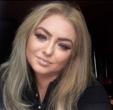 Przychodzi taki moment w życiu, gdy nie chcesz już dalej tolerować i  przebywać z osobami, które nieustannie wysysają z Ciebie chęć do życia i  szczęście. Masz dość wszystkich dramatów i ludzi, którzy