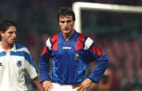La cci france bulgarie est composée de plus de 230 entreprises françaises et bulgares qui représente. France Bulgarie 93 Mais Pourquoi Diable David Ginola A Pris Pour Tout Le Monde