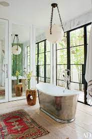 22 Luxury Bathrooms In Celebrity Homes Home House Design Home Remodeling