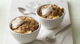 Tart granny smith apples drizzled with caramel and topped with a pecan, oat crumble, baked to perfection! Apple Crisp With Oats Recipe Bettycrocker Com