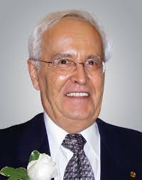 Monique Verret's Instagram, Twitter & Facebook