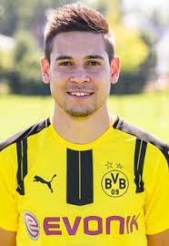 Toutes les statistiques de raphaël guerreiro pour la saison 2020/2021: 57 Raphael Guerreiro Ideen Borussia Dortmund Dortmund Borussia