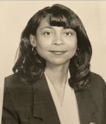 Loretta Biggs's Instagram, Twitter & Facebook