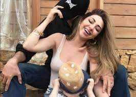 ميريام فارس تغني وترقص بفستان ملكي في عرس إماراتي. Ø²ÙˆØ¬ Ù…ÙŠØ±ÙŠØ§Ù… ÙØ§Ø±Ø³ Ø¹Ù„Ù‰ Ø§Ù„Ø¹Ù„Ù† Ù„Ø£ÙˆÙ„ Ù…Ø±Ù‡ ÙˆÙŠÙ‚Ø¨Ù„Ù‡Ø§ ÙÙŠ ÙˆØ¬Ù‡Ù‡Ø§ Ø£Ù†Ø§ Ø³Ù„ÙˆÙ‰ Ø§Ù†Ø§ Ø³Ù„ÙˆÙ‰ Anasalwa Ù…Ø´Ø§Ù‡ÙŠØ±