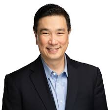 Michael Loo's Instagram, Twitter & Facebook