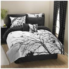 Black And White Toile Bedding 25 Awesome Bed Sets For Your Home Modern Bed Set Bed Comforter Sets Luxurious Bedrooms