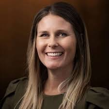 Stephanie Ludlow's Instagram, Twitter & Facebook