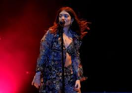 Последние твиты от lorde daily (@lordedaily). In Newsletter Verkundet Bald Kommt Neue Musik Von Lorde Promiflash De