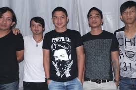 Doa untuk kedua ibu bapa دعا اونتوق كدوا ايبو باڤ. Lirik Dan Chord Lagu Doa Untuk Ibu Ungu