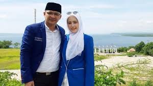 Kata Adelia Pasha Soal Penghasilan Pasha Ungu Sebagai Pejabat Dan Musisi Besaran Mana Tribun Wow