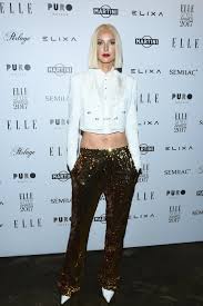 Mamy takie czasy, w których kobiety poddawane są presji, jeśli chodzi o właściwie każdy aspekt życia. Szokujaco Zmieniona Magda Mielcarz Na Imprezie Elle Czy Na Pewno Wszystko Sie Tu Udalo