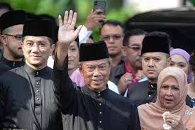 Mahathir mohamad umum barisan menteri kabinet malaysia | sabtu 12 mei 2018. Setahun Kudeta Politik Muhyiddin Yassin Krisis Politik Malaysia Masih Berlanjut Halaman All Kompas Com