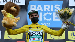 Nairo quintana part à l'offensive et rattrape. Bxhn9vpm8xwdnm
