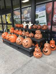 Pin By Mitchel Coombs On Fall In 2020 Halloween Outdoor Decorations Halloween Decorations Happy Halloween
