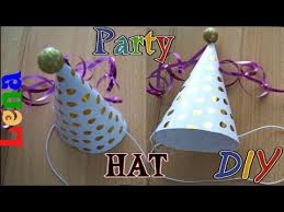 Es sollen glücksbringer sein, aber sie sollen sich auch für die tischdeko und als mitbringsel eignen? Silvester Hut Basteln How To Make Party Hat Diy Kolpak Na Novyj God Youtube