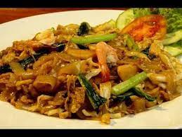 Kwetiau banyak diolah menjadi berbagai makanan yang lezat, salah satunya kwetiau goreng dan kwetiau dijamin rasanya nggak kalah dengan resep kwetiau yang dijajakan di pinggir jalan. Cara Membuat Kwetiau Goreng Pedas Yang Enak Dan Lezat Youtube